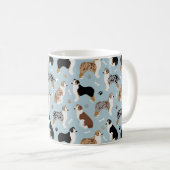 Australian Shepherd Botten and Paws Coffee Mok (Voorkant rechts)