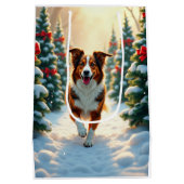 Australian Shepherd Christmas Tree Farm Painting Medium Cadeauzakje (Achterkant)