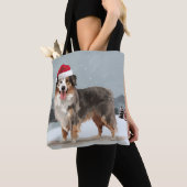 Australian Shepherd Dog in Sneeuwkerst Tote Bag (Dichtbij)