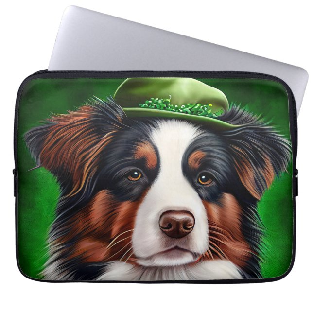 Australian Shepherd dog in St. Patrick's Day Dress Laptop Sleeve (Voorkant)