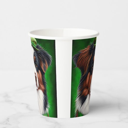 Australian Shepherd dog in St. Patrick's Day Dress Papieren Bekers (Links)