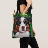 Australian Shepherd dog in St. Patrick's Day Dress Tote Bag (Dichtbij)