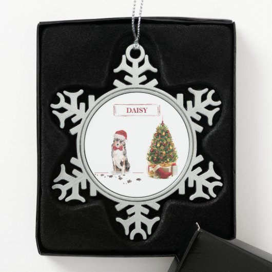 Australian Shepherd Funny kersthond met boom Tin Sneeuwvlok Ornament (Kistje)