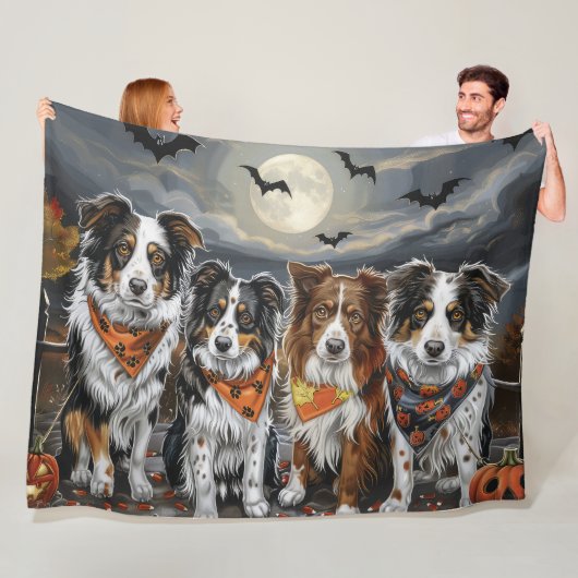 Australian Shepherd Halloween Spooky Fleece Deken (In situ)