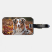 Australian Shepherd in herfstbladeren val inspirer Bagagelabel (Achterkant horizontaal)