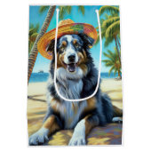 Australian Shepherd On Beach hondenliefhebber zome Medium Cadeauzakje (Achterkant)