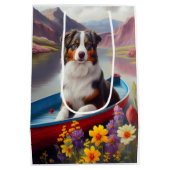 Australian Shepherd op Paddle: Een Schilderachtig  Medium Cadeauzakje (Achterkant)