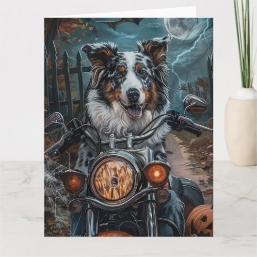 Australian Shepherd Riding Motorcycle Halloween Kaart (Voorkant)