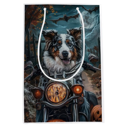 Australian Shepherd Riding Motorcycle Halloween Medium Cadeauzakje (Voorkant)