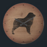 Australian Shepherd Silhouette Rustic Grote Klok<br><div class="desc">Aussie Lover's Wall klok. Het houtontwerp is bedrukt,  niet echt hout.</div>
