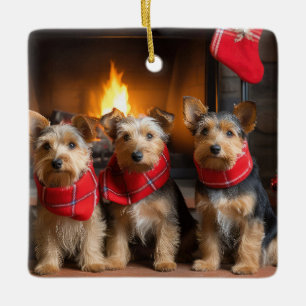 Australian Terrier bij de open haard Kerstmis Keramisch Ornament