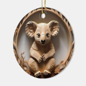 Australian Tree Hugger: Koala Beer Houtprint Keramisch Ornament (Links)