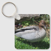 Australian Wood Duck in Tranquil Garden Sleutelhanger (Voorkant)