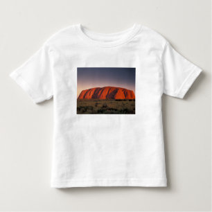 Australië, Nationaal Park Uluru. Uluru of Kinder Shirts