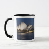 Australië, Sydney. Operahuis 's nachts op Mok (Links)