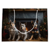 Australisch vee bij de open haard Kerstmis Groot Cadeauzakje (Voorkant)