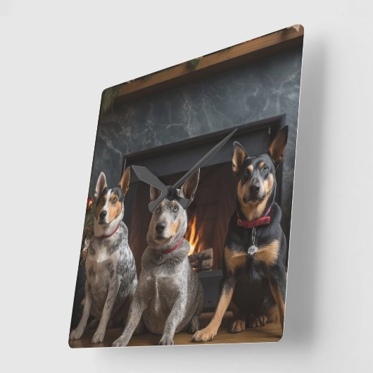 Australisch vee bij de open haard Kerstmis Vierkante Klok (Hoek)