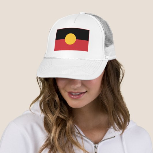 Australische Aboriginal vlag Trucker Pet (In situ)