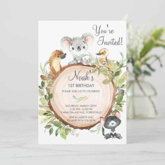Australische Dieren Schattige Koala 1e Verjaardags Kaart (Staand voorkant)