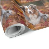 Australische herder in herfst laat Herfst inspirer Cadeaupapier (Rol Hoek)