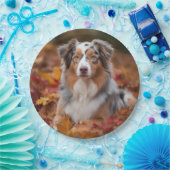 Australische herder in herfst laat Herfst inspirer Papieren Bordje