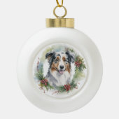 Australische Herder Kerstkrans Feestelijke Pup Keramische Bal Ornament (Voorkant)