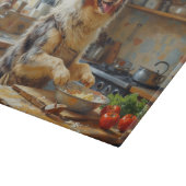 Australische Herder Kookt in Keuken Snijplank (Hoek)