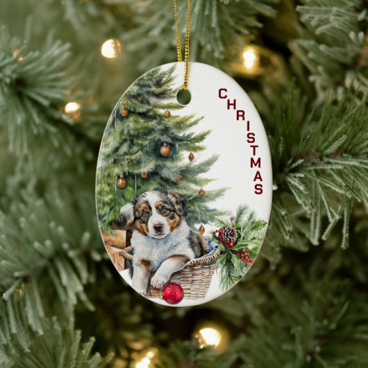 Australische herder pup rieten mand kerst keramisch ornament (Boom)