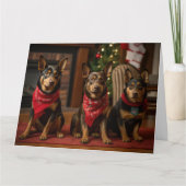 Australische Kelpie bij de open haard Kerstmis Kaart (Voorkant)