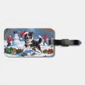 Australische Kelpie Kerstfeest Sneeuwscène Bagagelabel (Achterkant horizontaal)