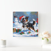 Australische Kelpie Kerstfeest Sneeuwscène Vierkante Klok (Huis)