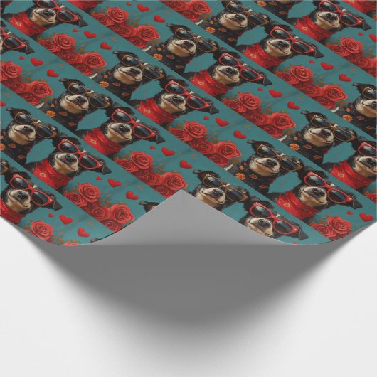 Australische Kelpie met hart Rozen Valentijnsdag Cadeaupapier (Hoek)