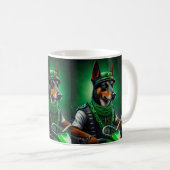 Australische Kelpie motor St. Patrick's Day Koffiemok (Voorkant rechts)