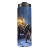 Australische Kelpie Snowy Sleigh Kerst Decor Thermosbeker (Voorkant)