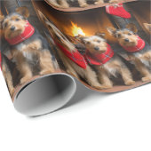 Australische Terrier bij de Haard Kerstmis Cadeaupapier (Rol Hoek)