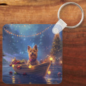 Australische Terrier Kerstmis Feestelijke Reis Sleutelhanger (Achterkant)