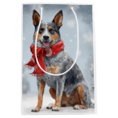 Australische vee Hond in Sneeuw Kerstmis Medium Cadeauzakje (Voorkant)