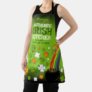 Authentic Irish Kitchen met Jouw naam over Groen Schort