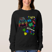 Autism Awareness Acceptance Owl Its Ok To Be Diffe Trui (Voorkant)