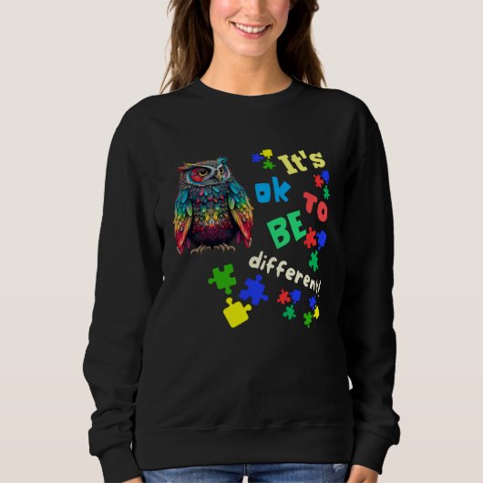 Autism Awareness Acceptance Owl Its Ok To Be Diffe Trui (Voorkant)
