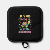 Autism Awareness It's Ok To Be A Little Different  Pannenlap (Voorkant)