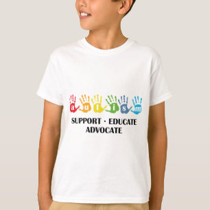Autisme - Bewustmaking : Onderwijs Advocate onders T-shirt
