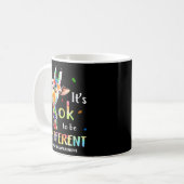 Autisme Bewustmakingsdier Het is oké om te worden Koffiemok (Voorkant links)