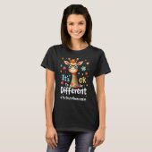 Autisme bewustzijn Schattige Giraffe Dier Het Is O T-shirt (Voorkant volledig)