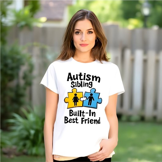 Autisme bewustzijn zus: ingebouwde beste vriend t-shirt