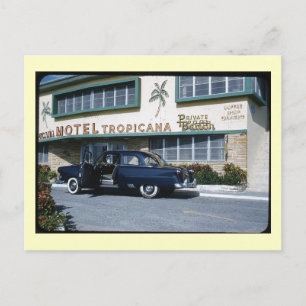 Auto geparkeerd in de voorkant van Motel, Miami Be Briefkaart