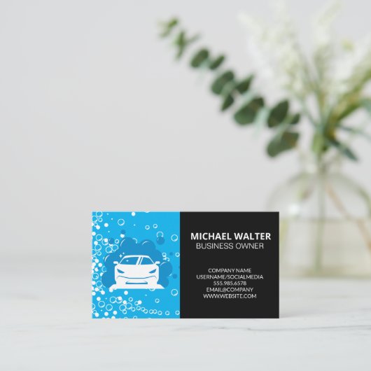 Auto in zeepbellen | Autowassen Visitekaartje (Staand voorkant)