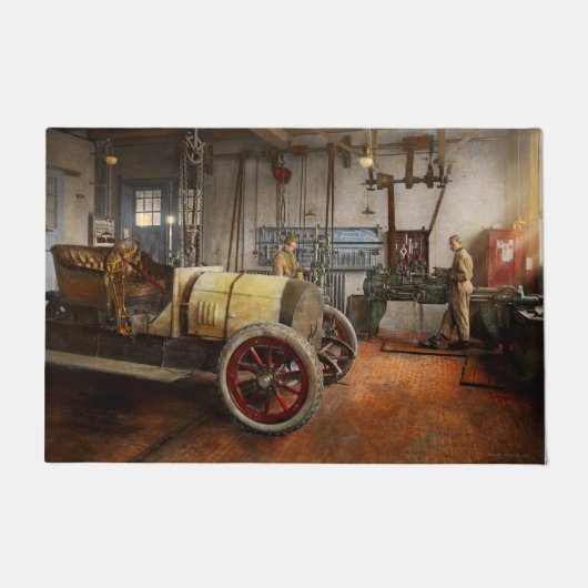 Auto Mechanic - De revisie van 1915 Deurmat (Voorkant)