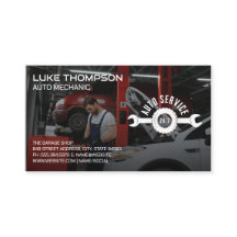 Auto Mechanic Werken aan Auto Motor in Garage