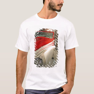 Autocollectie in The Liberace Foundation en T-shirt